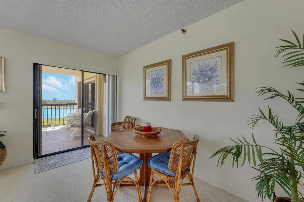 372 Golfview Road #403 North Palm Beach, FL 33408
