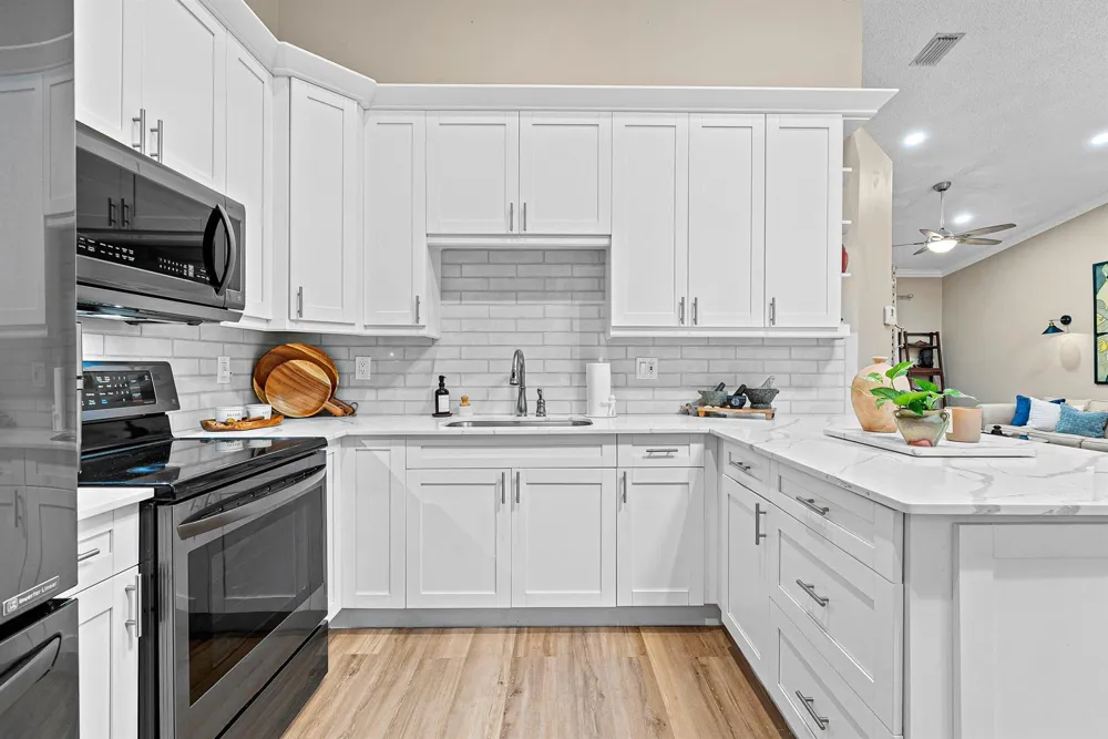 9444 SWANSEA LANE West Palm Beach, FL 33411