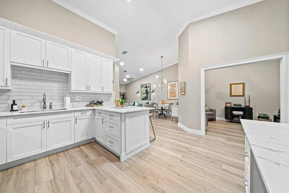 9444 SWANSEA LANE West Palm Beach, FL 33411