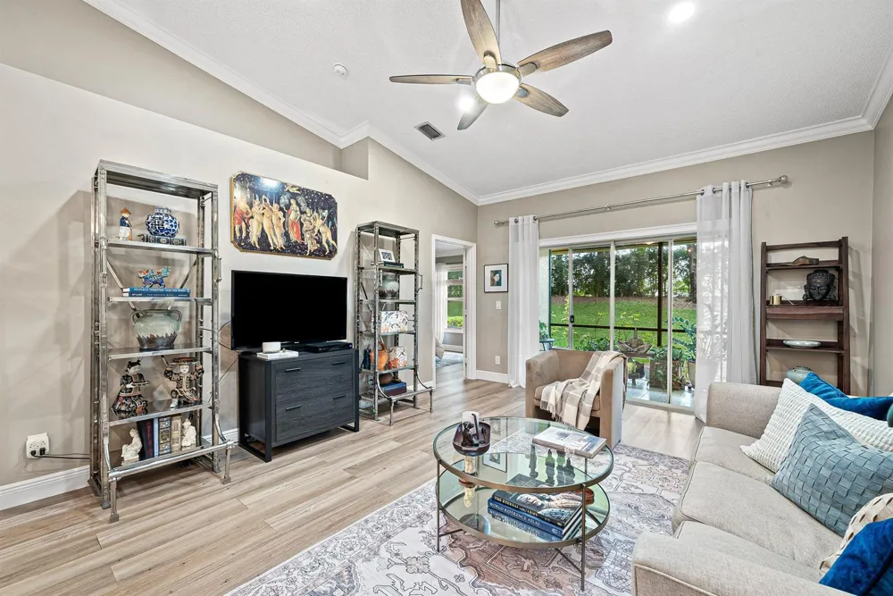 9444 SWANSEA LANE West Palm Beach, FL 33411