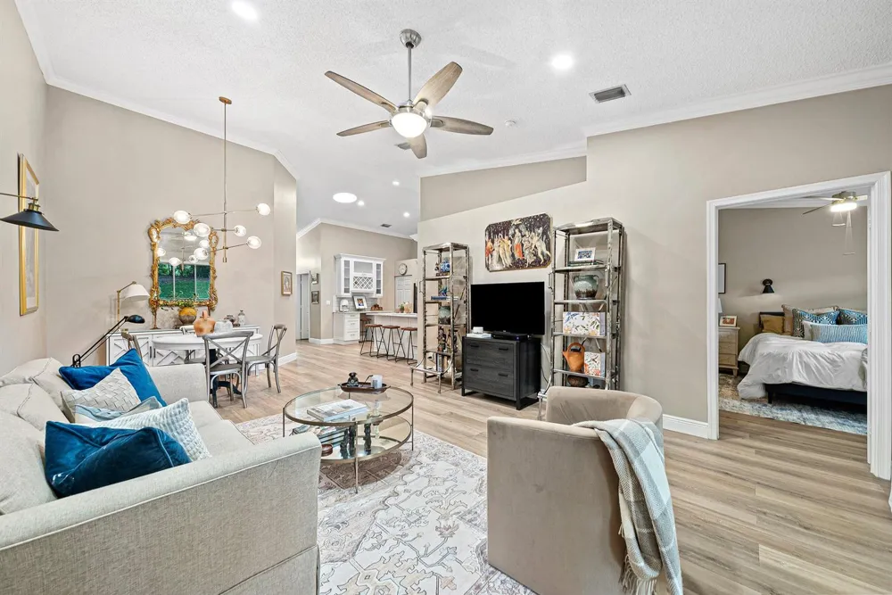 9444 SWANSEA LANE West Palm Beach, FL 33411
