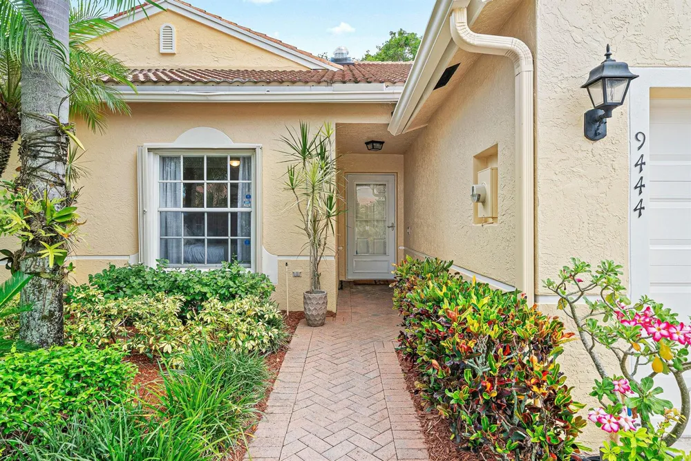 9444 SWANSEA LANE West Palm Beach, FL 33411