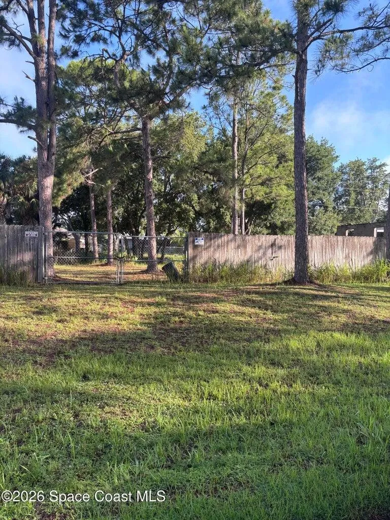 735 Carousel Street SE Palm Bay, FL 32909