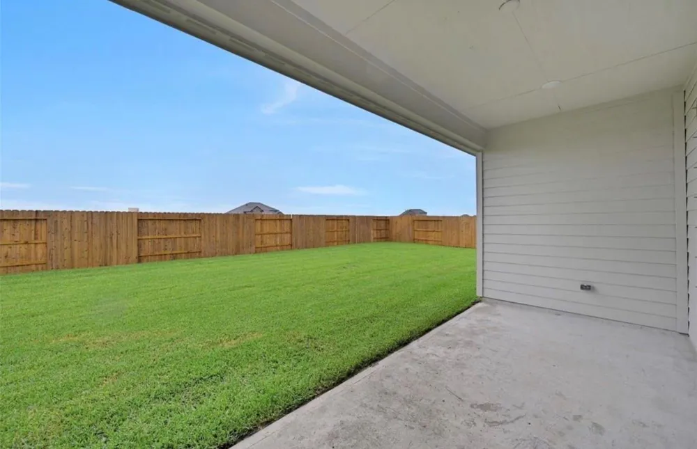 3306 Salton Sea Drive Texas City, TX 77568