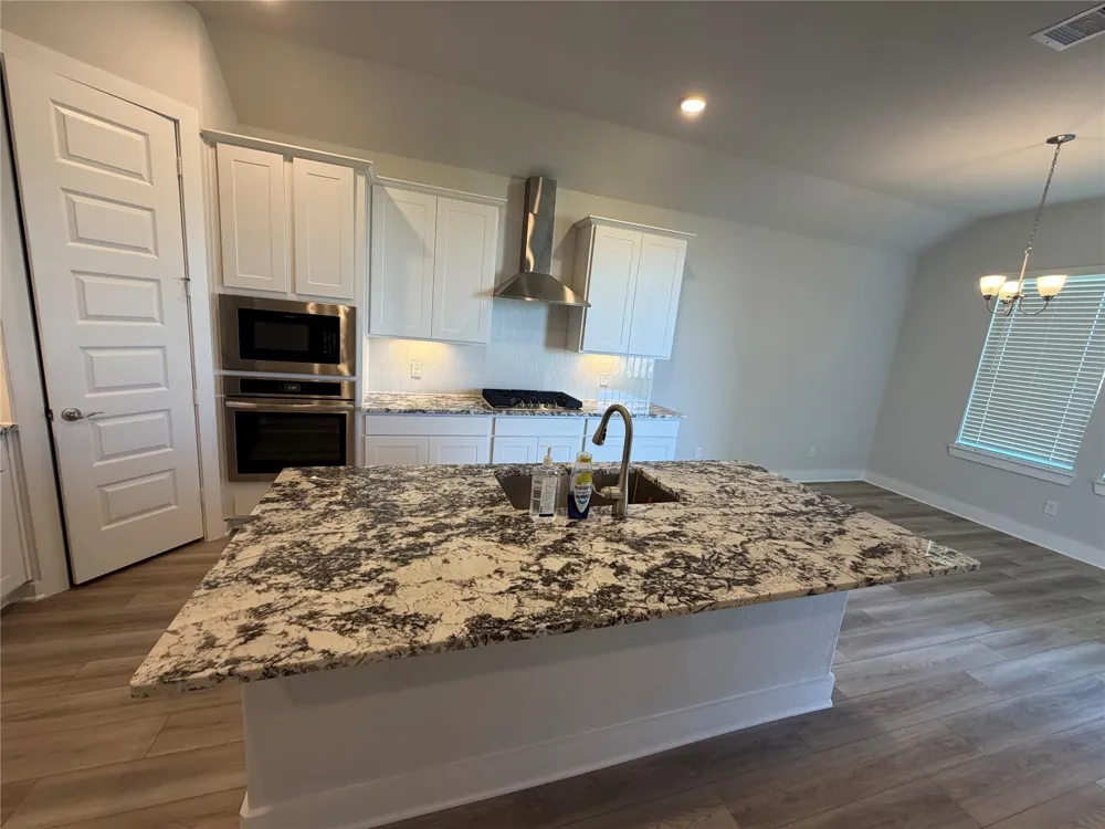 3306 Salton Sea Drive Texas City, TX 77568