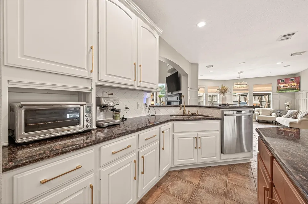 9619 Silver Birch Court Missouri City, TX 77459