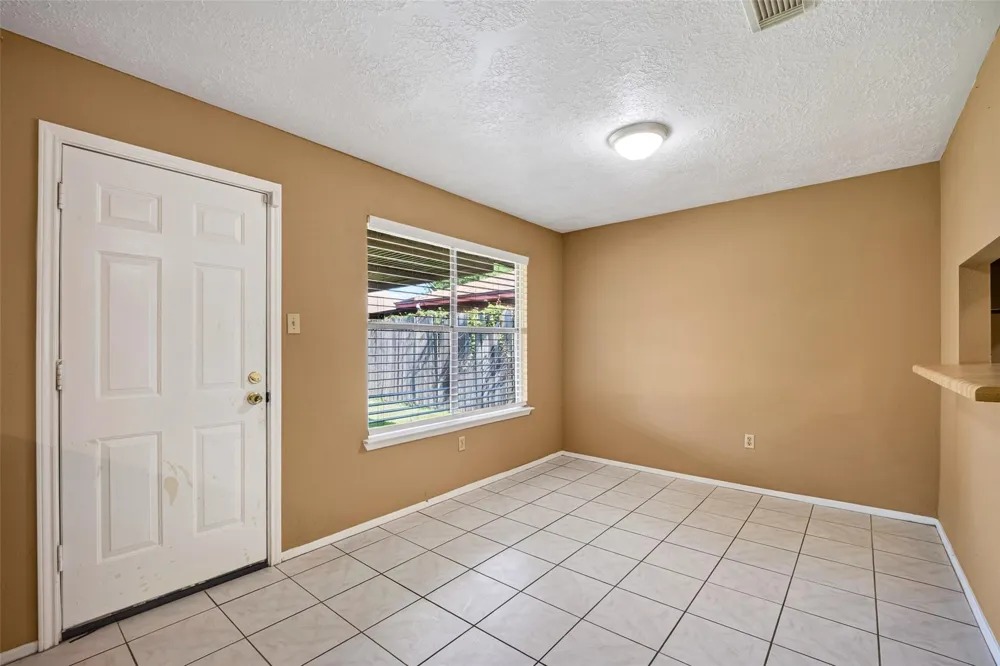 1379 Wrotham Lane Channelview, TX 77530