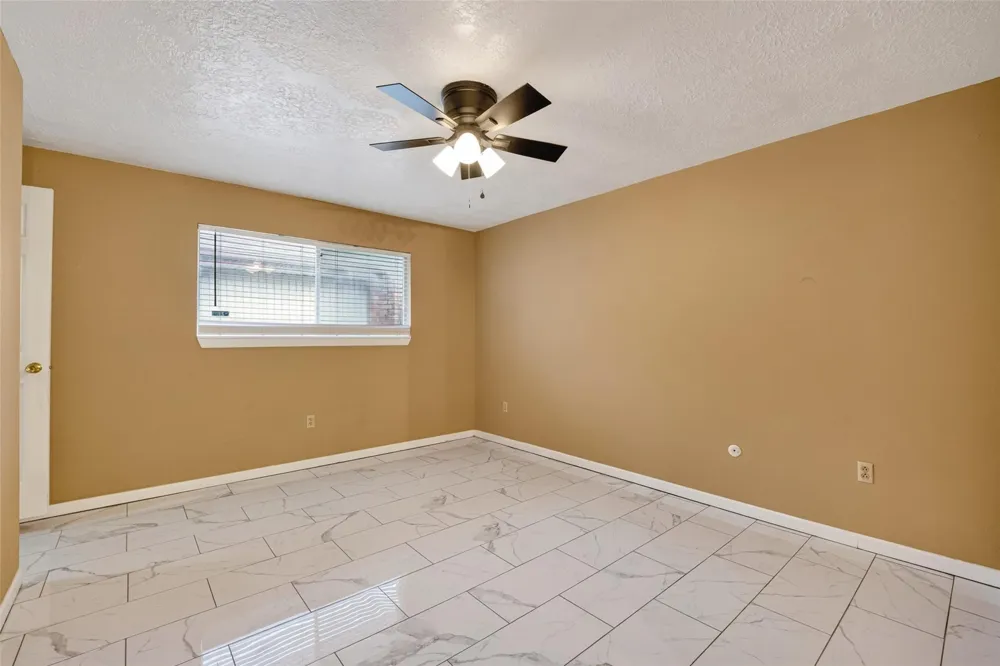 1379 Wrotham Lane Channelview, TX 77530