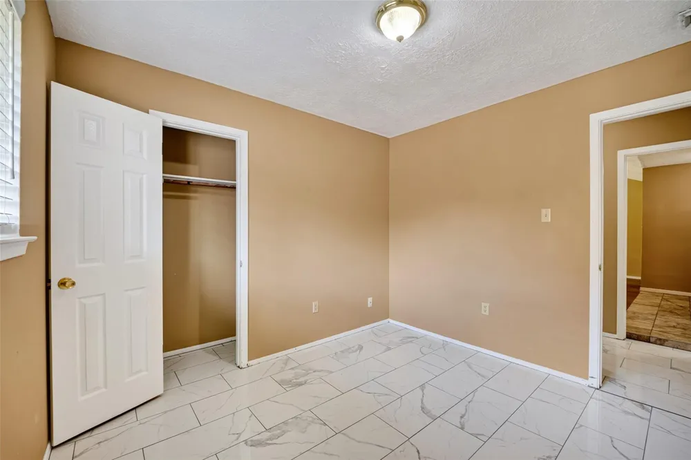 1379 Wrotham Lane Channelview, TX 77530