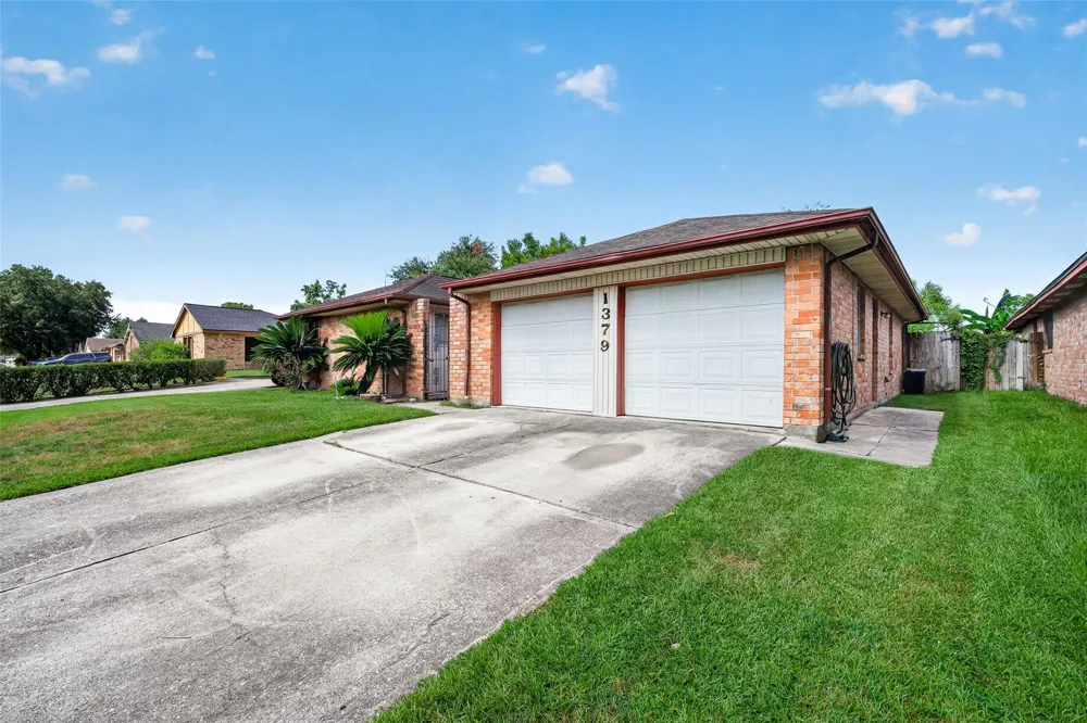 1379 Wrotham Lane Channelview, TX 77530