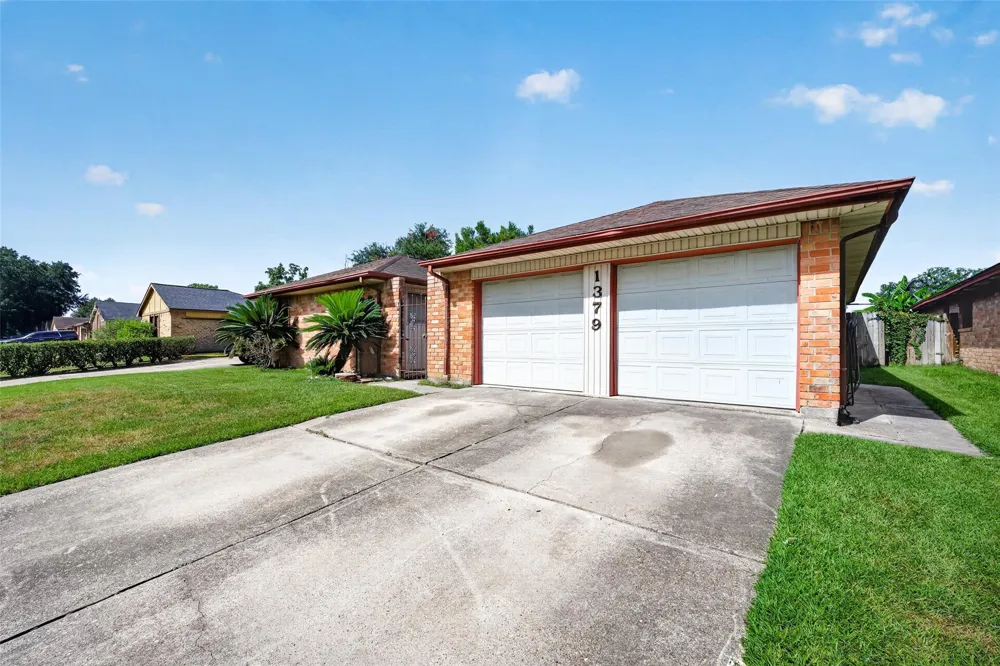 1379 Wrotham Lane Channelview, TX 77530