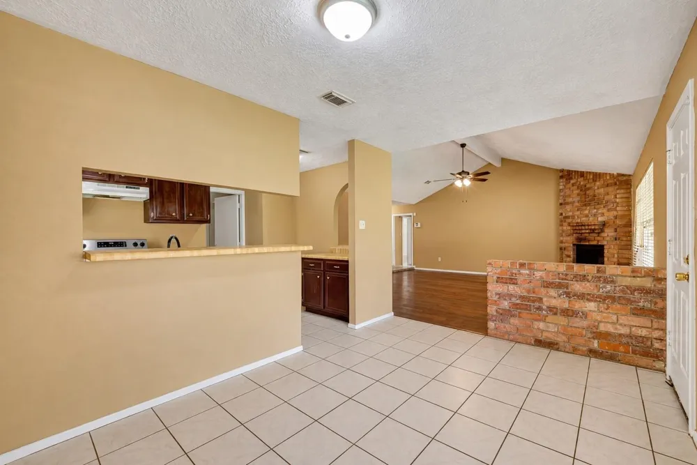 1379 Wrotham Lane Channelview, TX 77530