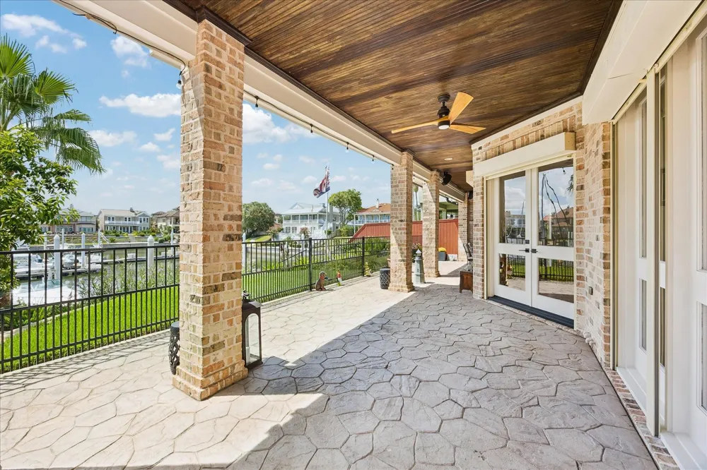 631 Northport Lane League City, TX 77565