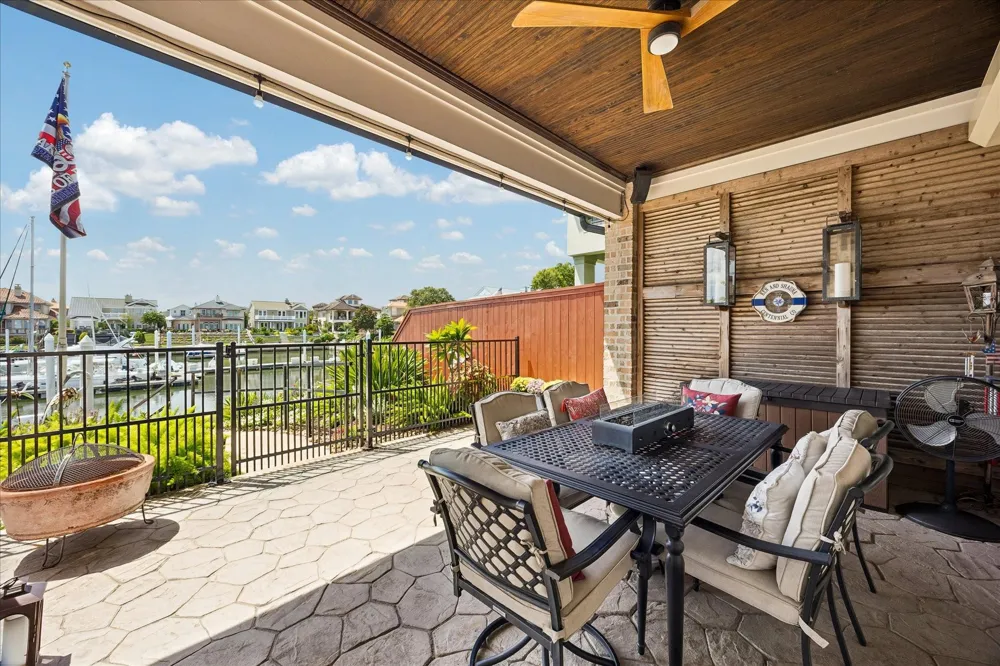 631 Northport Lane League City, TX 77565