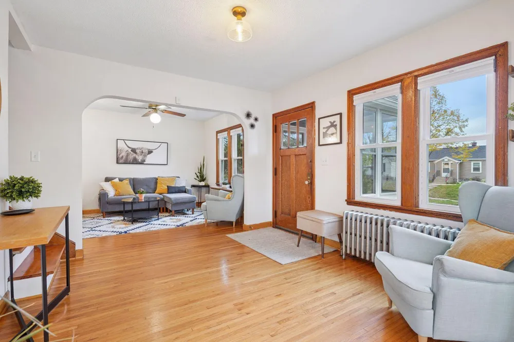 1705 Ivy Avenue E Saint Paul, MN 55106