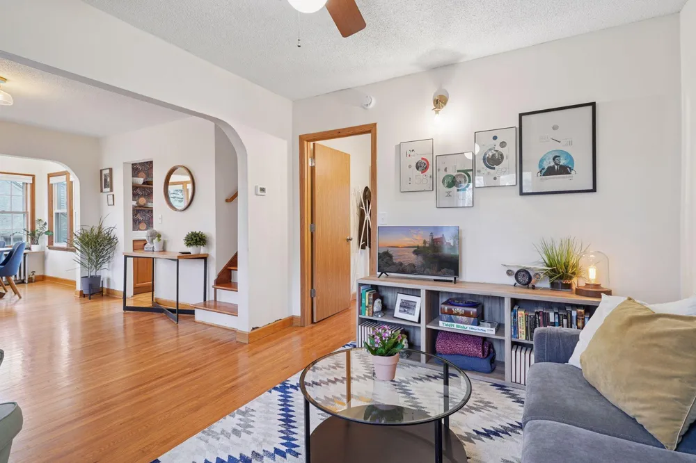 1705 Ivy Avenue E Saint Paul, MN 55106
