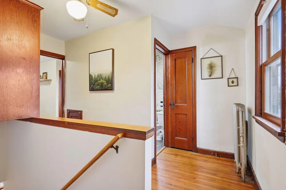 1705 Ivy Avenue E Saint Paul, MN 55106