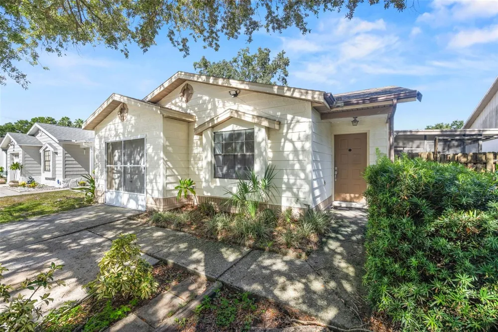 13427 LARAWAY DRIVE Riverview, FL 33579