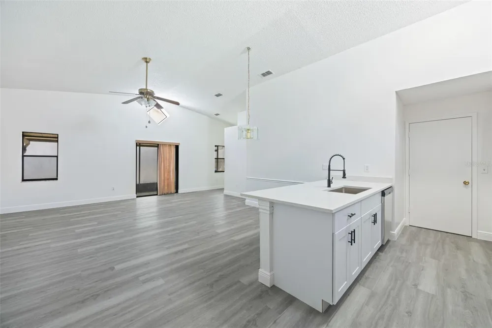 13427 LARAWAY DRIVE Riverview, FL 33579