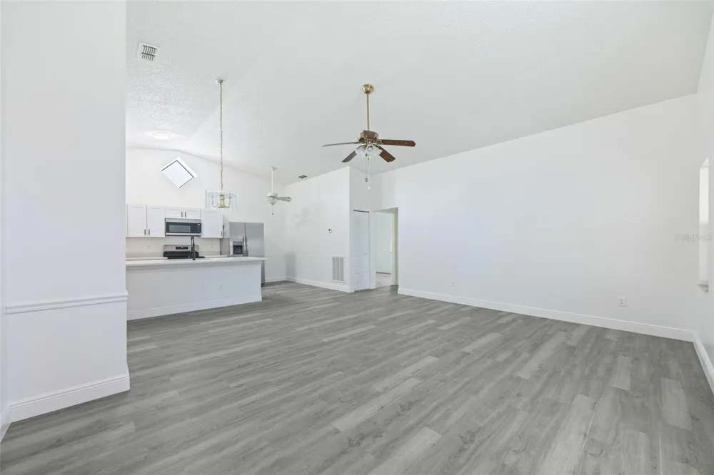 13427 LARAWAY DRIVE Riverview, FL 33579