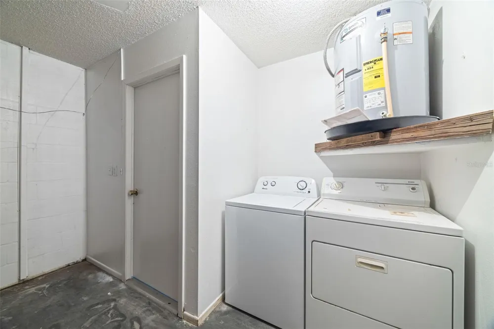 13427 LARAWAY DRIVE Riverview, FL 33579