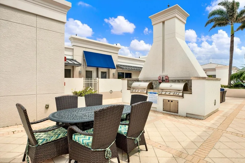 331 CLEVELAND STREET #212 Clearwater, FL 33755