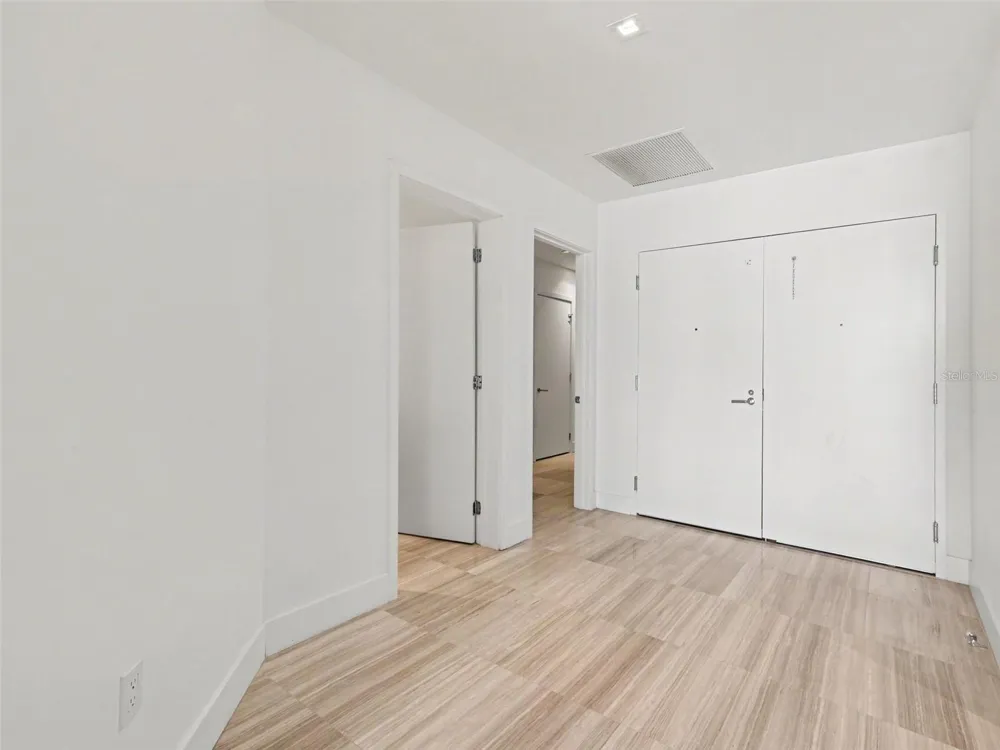 3101 W BAYSHORE STREET #503 Tampa, FL 33629