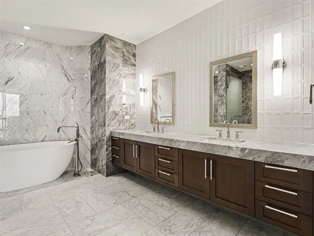 3101 W BAYSHORE STREET #503 Tampa, FL 33629