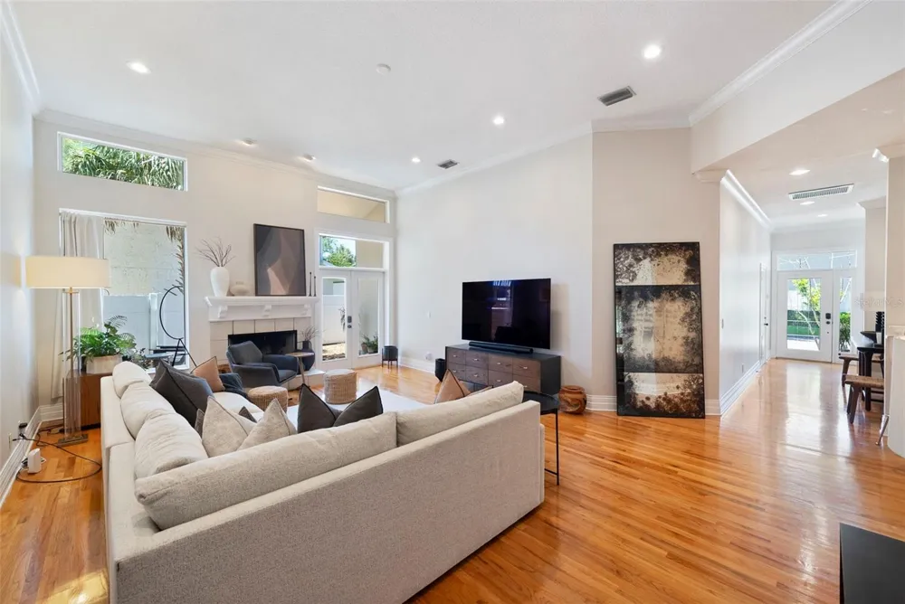 2504 W TENNESSEE AVENUE #A Tampa, FL 33629