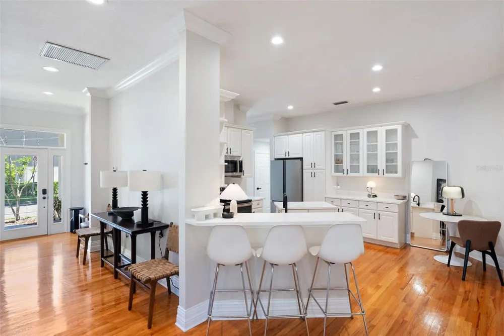 2504 W TENNESSEE AVENUE #A Tampa, FL 33629
