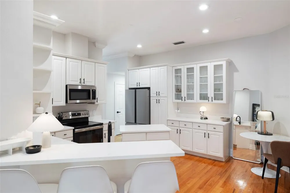 2504 W TENNESSEE AVENUE #A Tampa, FL 33629