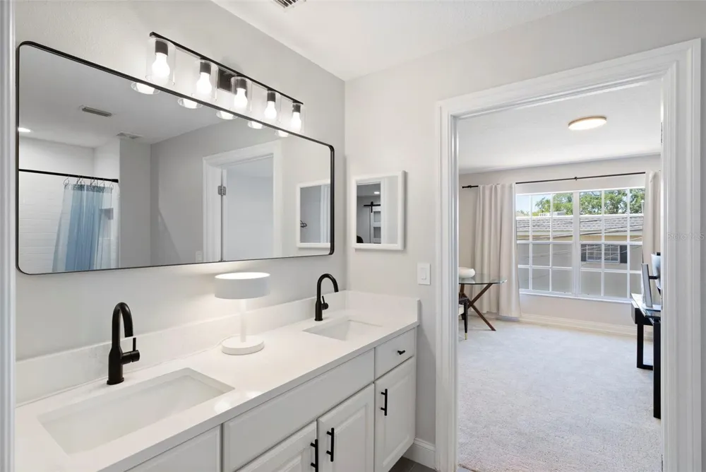 2504 W TENNESSEE AVENUE #A Tampa, FL 33629