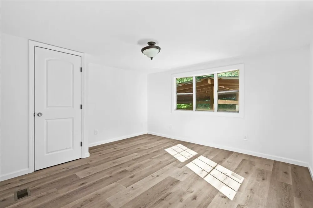 1237 North Pass Chatsworth, GA 30705