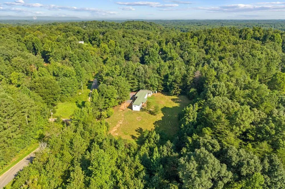1237 North Pass Chatsworth, GA 30705