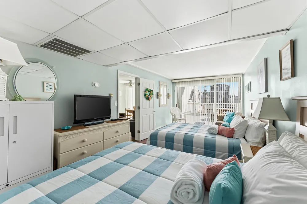 404 E Denver Avenue Wildwood Crest, NJ 08260