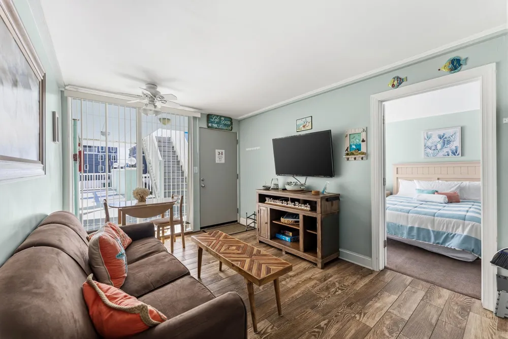 404 E Denver Avenue Wildwood Crest, NJ 08260