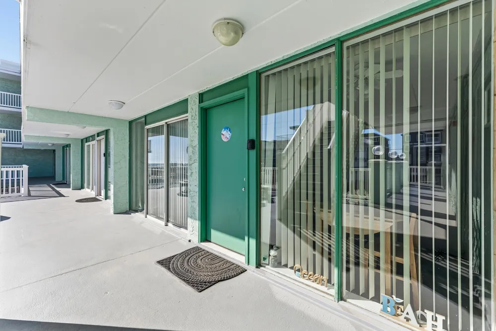 404 E Denver Avenue Wildwood Crest, NJ 08260