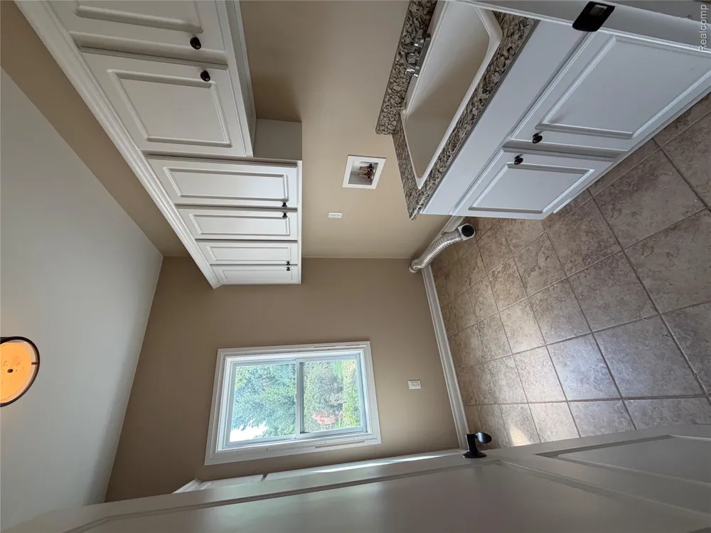 7876 Donegal Court Tyrone Township, MI 48430