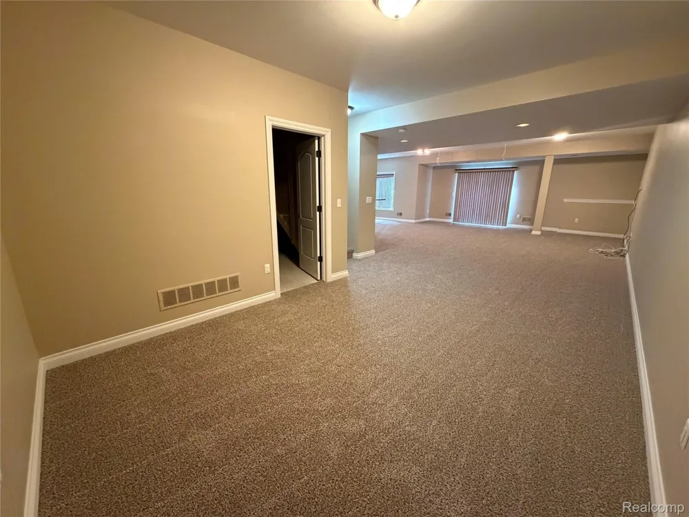 7876 Donegal Court Tyrone Township, MI 48430