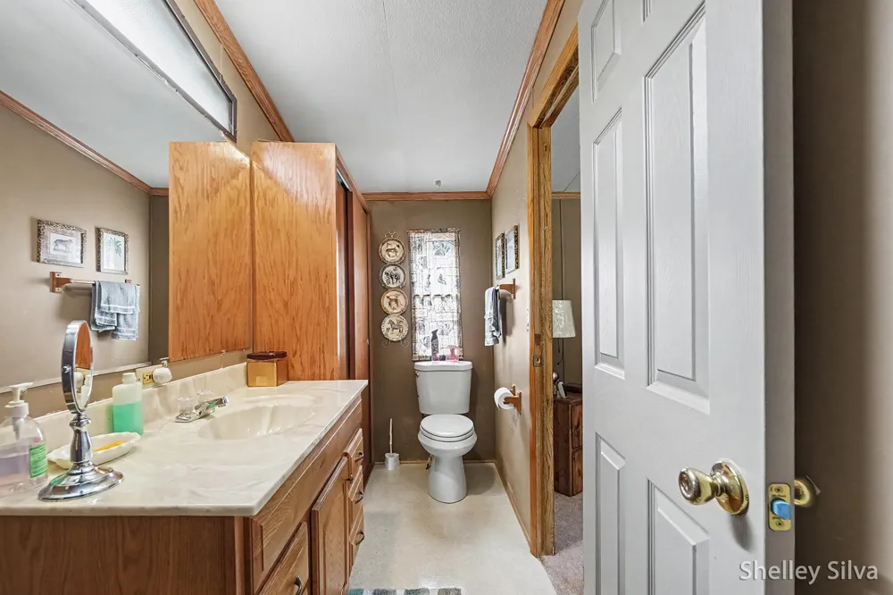 2705 W Southern Avenue Peacock Township, MI 49304