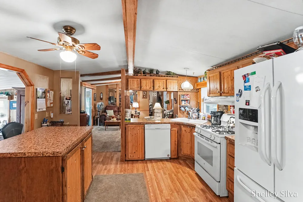 2705 W Southern Avenue Peacock Township, MI 49304
