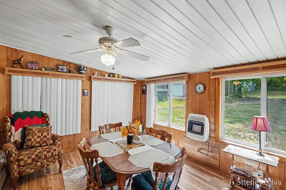 2705 W Southern Avenue Peacock Township, MI 49304