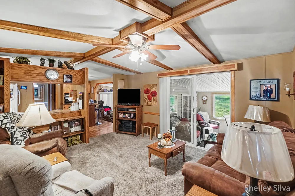 2705 W Southern Avenue Peacock Township, MI 49304