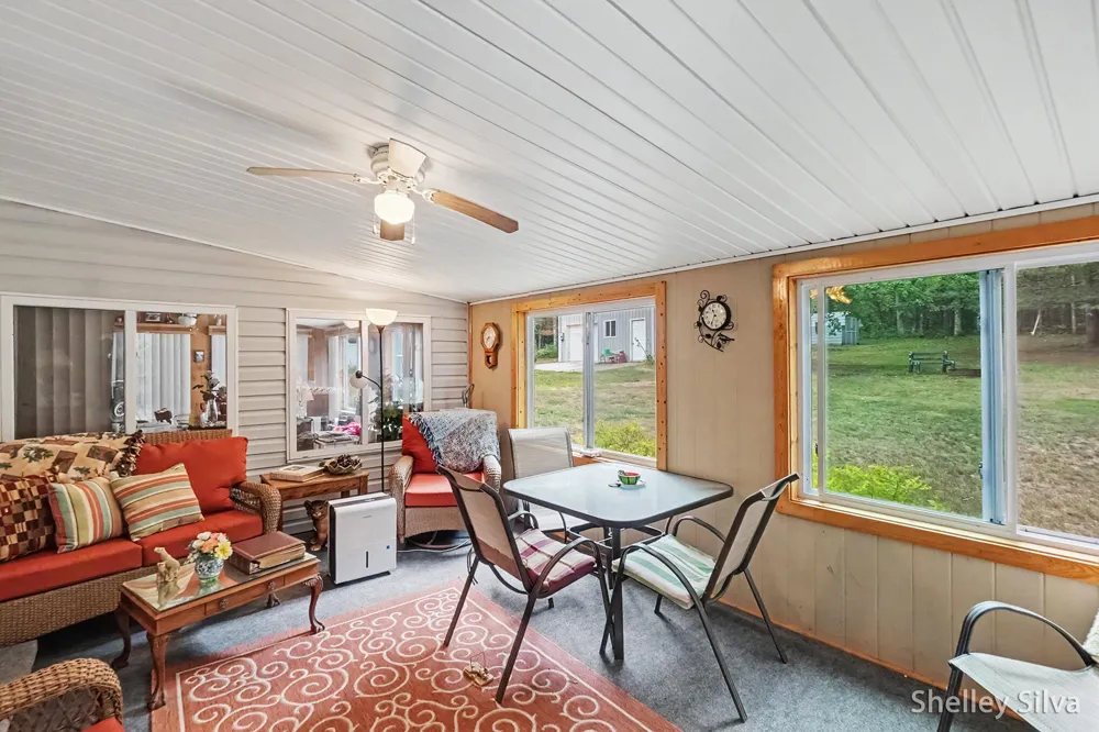 2705 W Southern Avenue Peacock Township, MI 49304