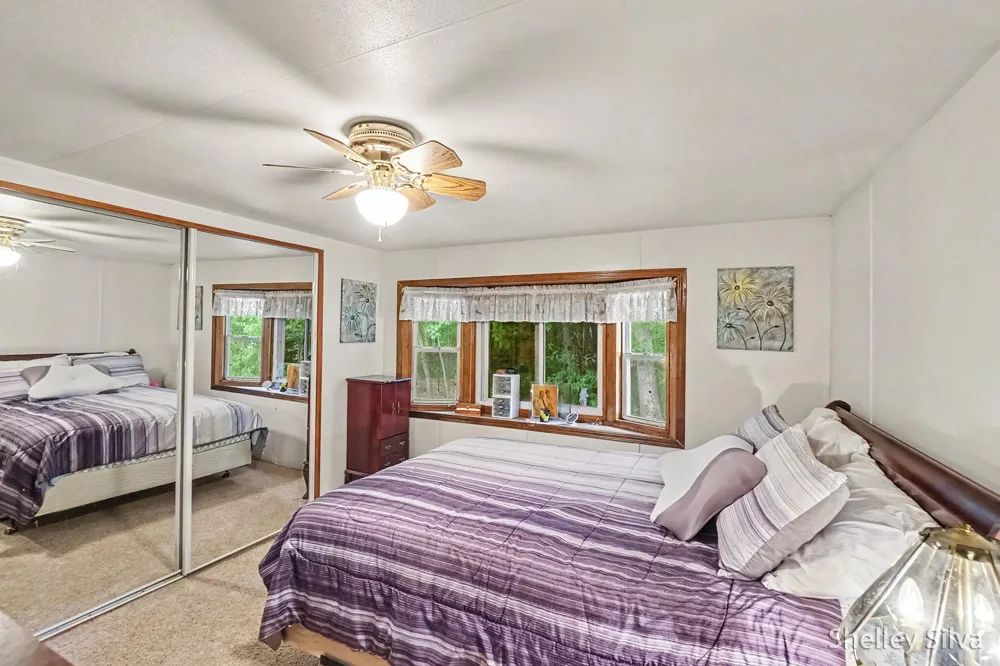 2705 W Southern Avenue Peacock Township, MI 49304