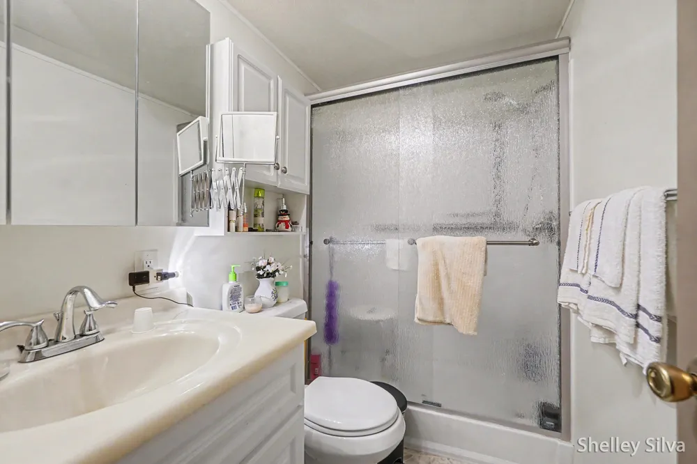 2705 W Southern Avenue Peacock Township, MI 49304