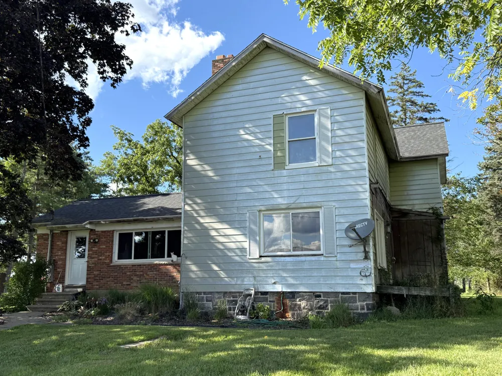 11720 S M 66 Highway Assyria Township, MI 49021