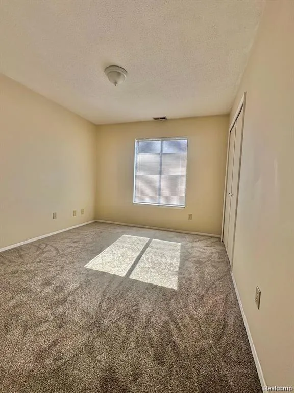 15155 Seagull Drive Sterling Heights City, MI 48313