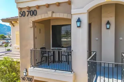 50700 Santa Rosa Plaza #5
