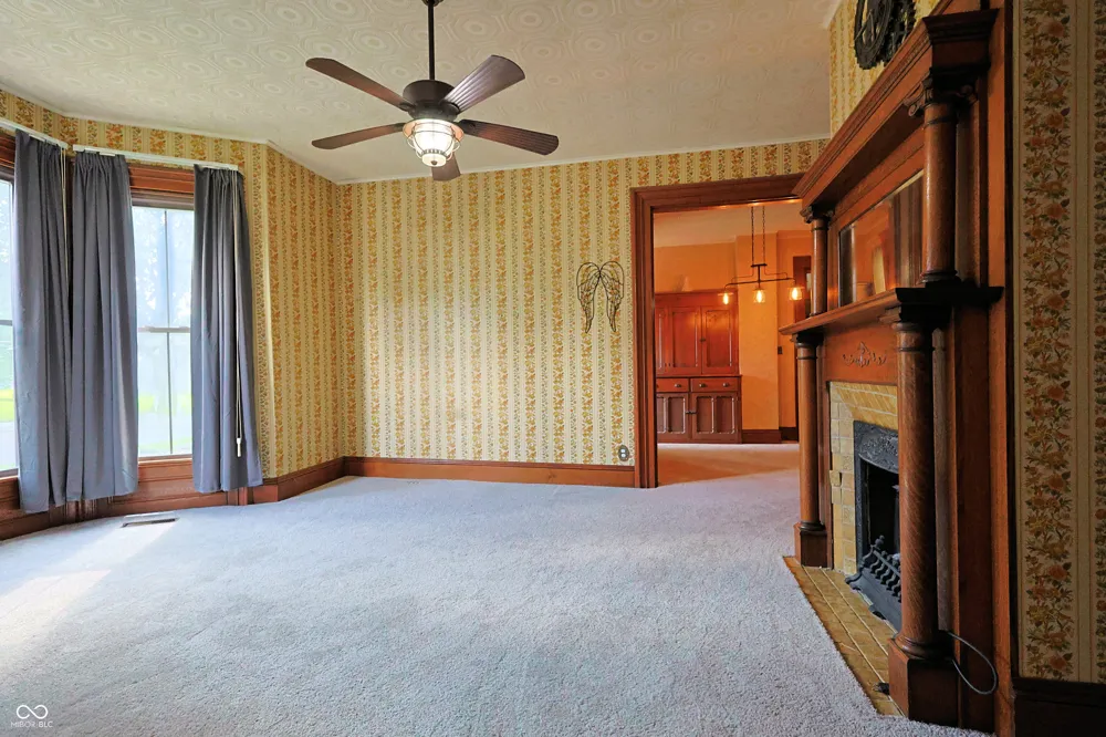 342 High Street Hope, IN 47246